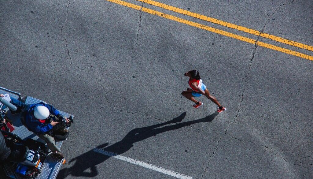 woman action marathon running 1837158